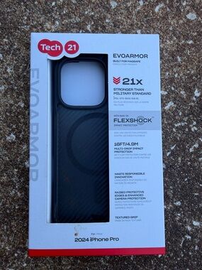 tech21 EvoArmor Black MagSafe-Compatible Case for 2024 iPhone Pro